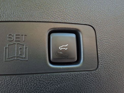 Used 2021 Lincoln Corsair FWD w/ Premium Package image 31