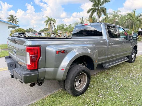 Used 2022 Ford F350 XLT w/ XLT Premium Package AWD/4WD image 2