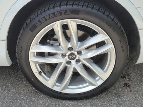 Used 2018 Audi Q7 3.0T Prestige AWD/4WD image 9