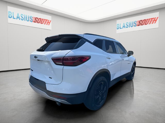 Used 2025 Chevrolet Blazer LT w/ Midnight/Sport Edition AWD/4WD image 3