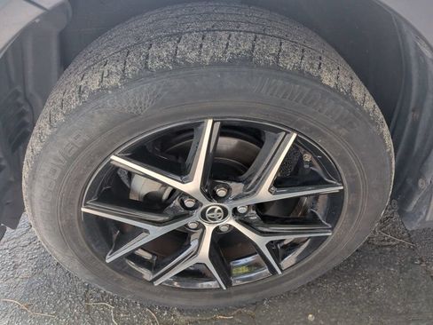 Used 2018 Toyota RAV4 SE w/ Power Extra Value Package FWD image 10