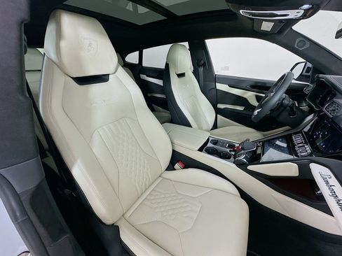 Used 2024 Lamborghini Urus S AWD/4WD image 49
