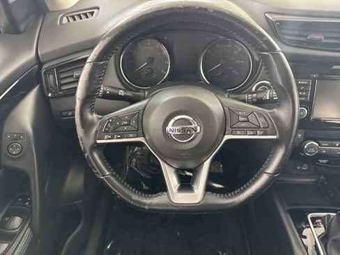 Used 2021 Nissan Rogue Sport SV FWD image 23
