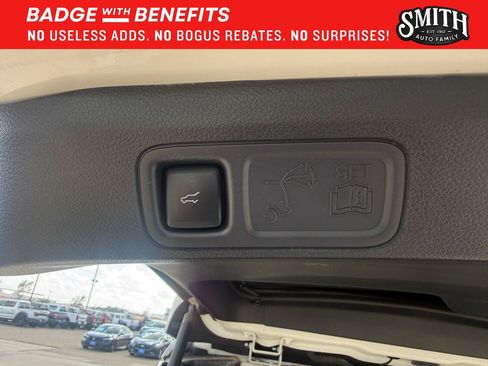 Used 2022 Ford Expedition Max Limited RWD image 21