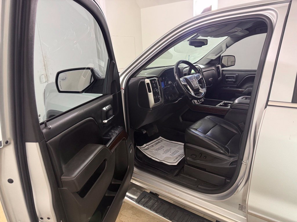 Used 2017 GMC Sierra 1500 SLT w/ SLT Premium Package AWD/4WD image 9
