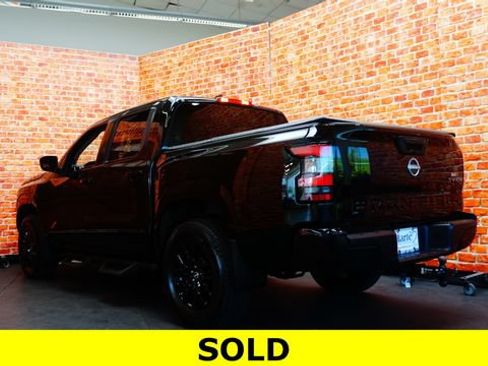 Certified 2022 Nissan Frontier SV AWD/4WD image 5