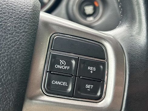 Used 2020 Dodge Journey Crossroad FWD image 32