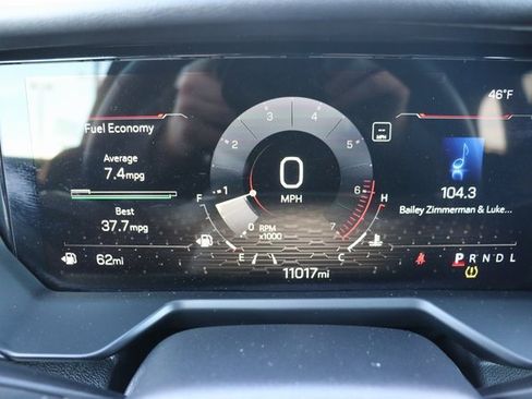 Used 2025 GMC Acadia Elevation image 22