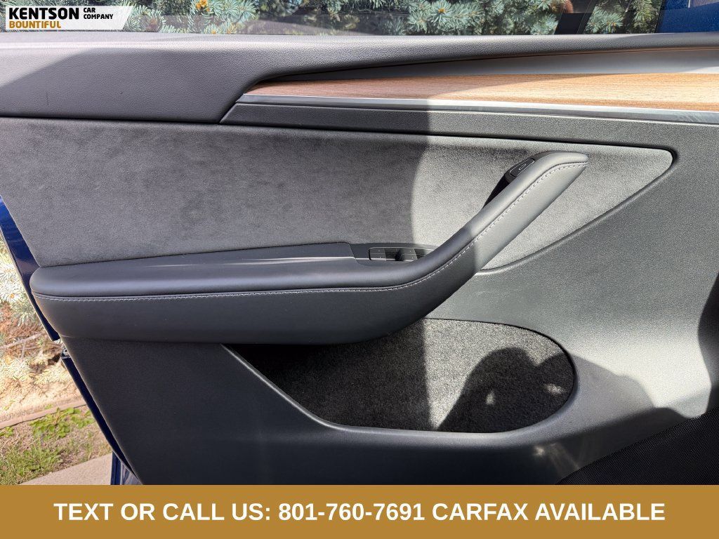 Used 2024 Tesla Model Y Performance AWD/4WD image 15