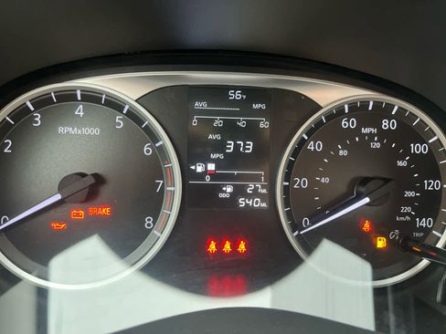 Used 2025 Nissan Versa S image 32