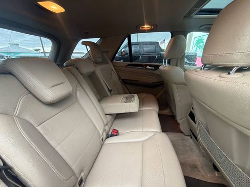 Used 2013 Mercedes-Benz ML 350 4MATIC image 17