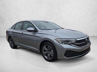 Used 2024 Volkswagen Jetta SE FWD video 3