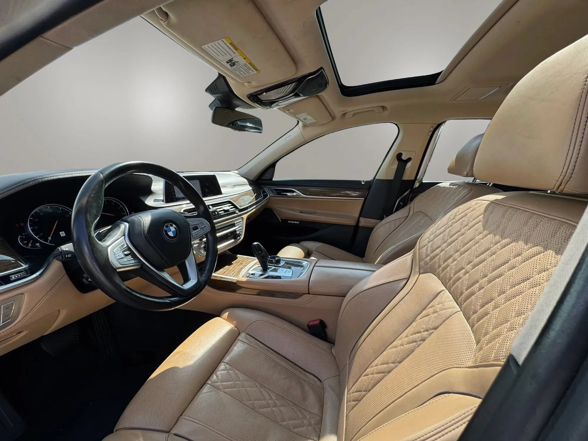 Used 2016 BMW 740i RWD image 10