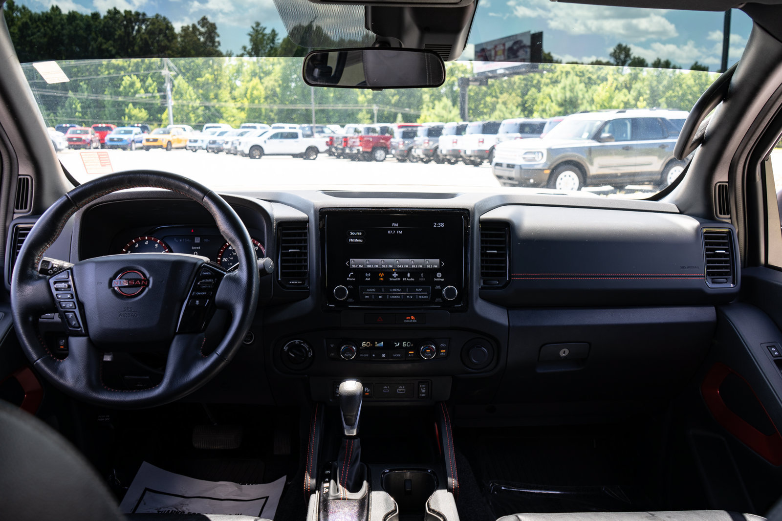 Used 2023 Nissan Frontier PRO-4X w/ Pro Convenience Package AWD/4WD image 19