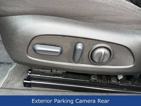 Used 2025 Chevrolet Malibu LT FWD image 22