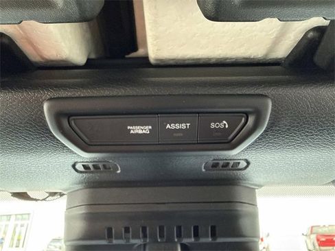 Used 2022 Jeep Wrangler Unlimited Rubicon w/ Xtreme Recon 35" Tire Package image 19