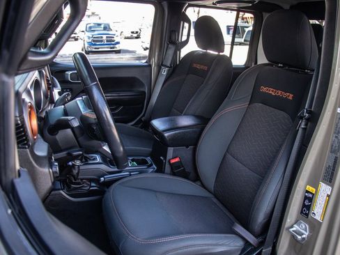 Used 2020 Jeep Gladiator Sport w/ Quick Order Package 24S image 10