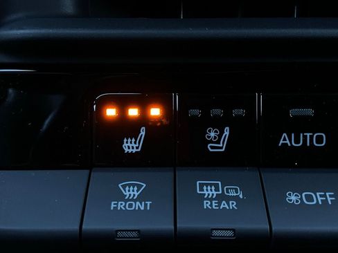 New 2026 Toyota Crown Signia image 29