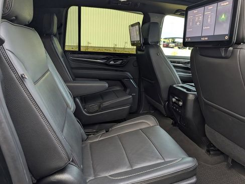 Used 2021 GMC Yukon XL Denali AWD/4WD image 35