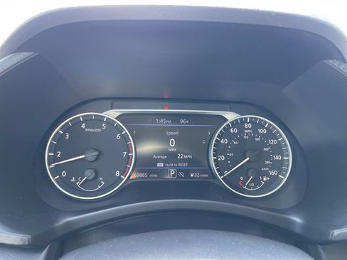 Used 2024 Nissan Sentra SR FWD image 11