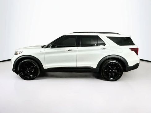 Used 2024 Ford Explorer ST-Line w/ Class IV Trailer Tow Package AWD/4WD image 3