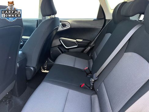 Certified 2025 Kia Soul LX w/ LX Technology Package FWD image 14