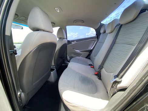 Used 2015 Hyundai Accent GLS FWD image 13