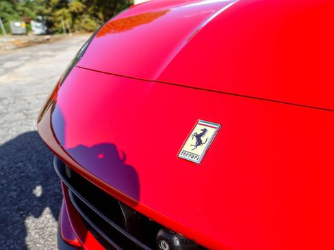 Used 2019 Ferrari Portofino image 47