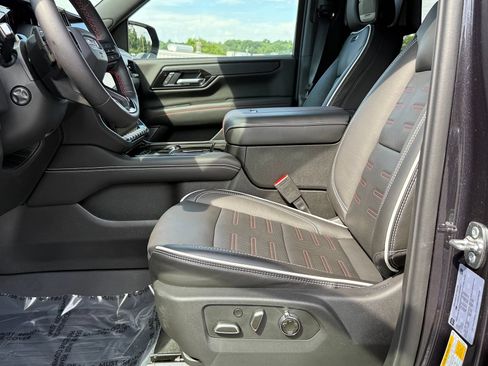 Certified 2026 GMC Yukon AT4 Ultimate AWD/4WD image 19