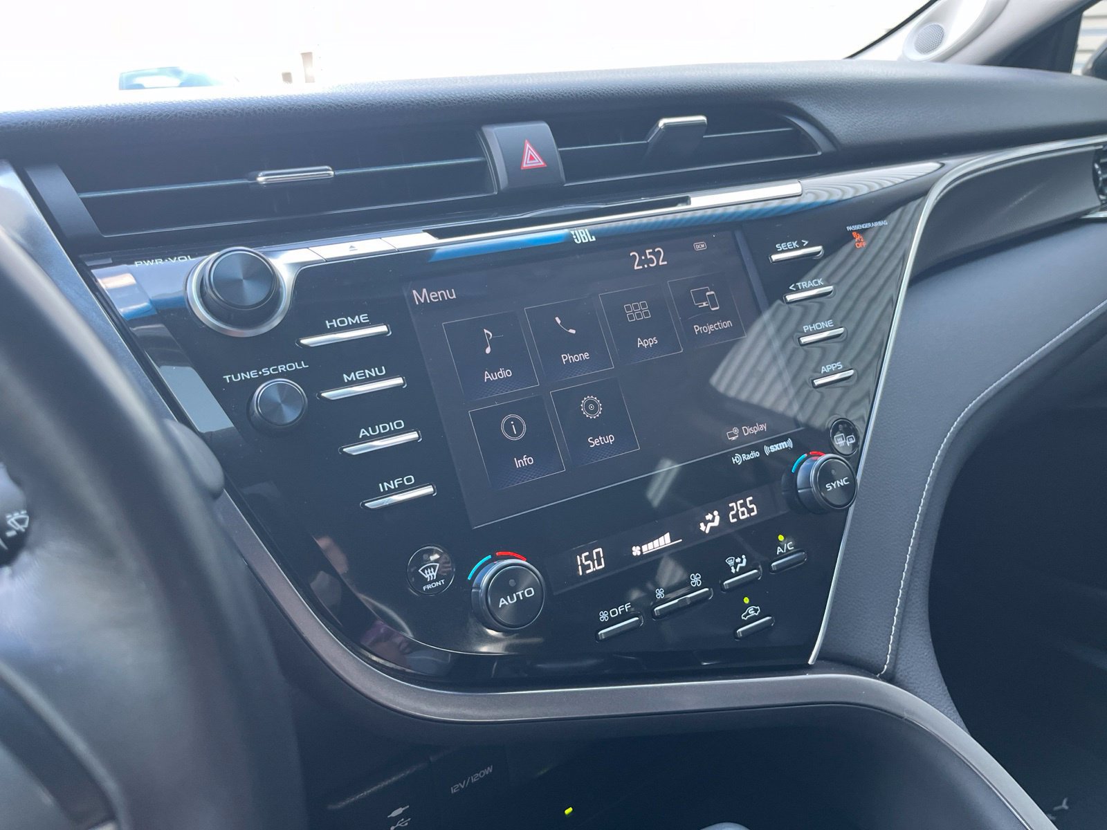 Used 2018 Toyota Camry XSE FWD image 22