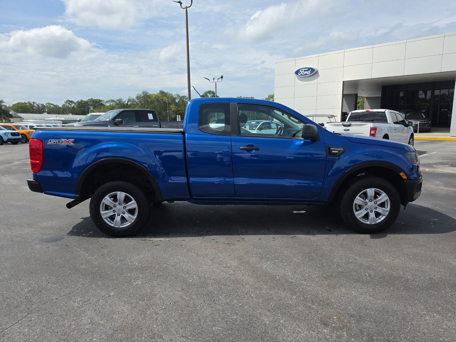 Used 2019 Ford Ranger XL w/ Equipment Group 101A Mid RWD image 3
