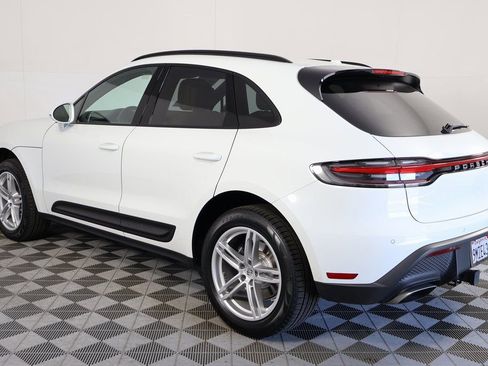 Used 2024 Porsche Macan AWD/4WD image 6