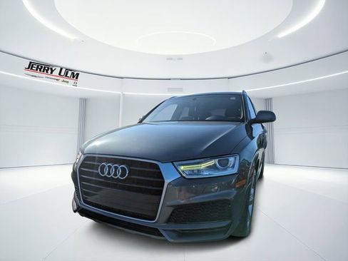 Used 2018 Audi Q3 2.0T Premium image 6