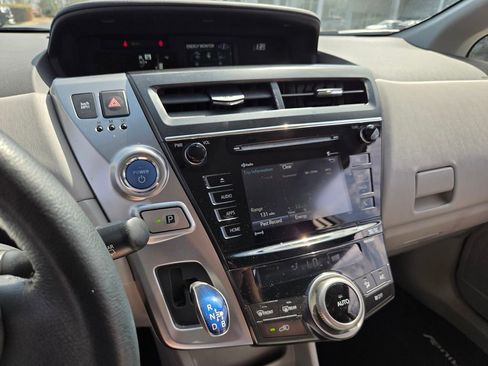 Used 2016 Toyota Prius V Four image 21