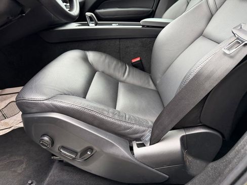 Used 2024 Volvo XC60 B5 Plus image 10