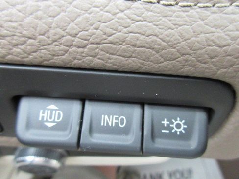 Used 2022 GMC Yukon Denali image 24