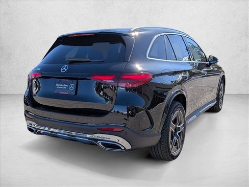 New 2026 Mercedes-Benz GLC 300 image 2