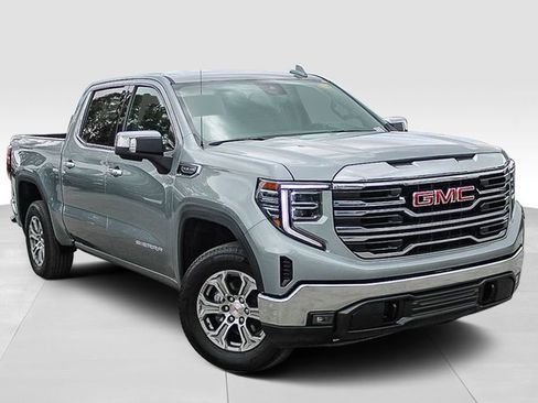 Used 2024 GMC Sierra 1500 SLT AWD/4WD image 2