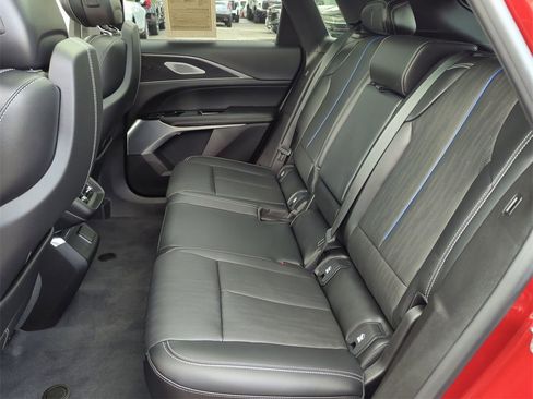 Used 2026 Cadillac Lyriq V image 23