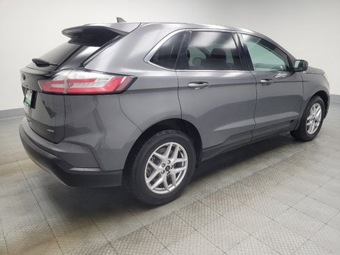 Used 2023 Ford Edge SEL image 10