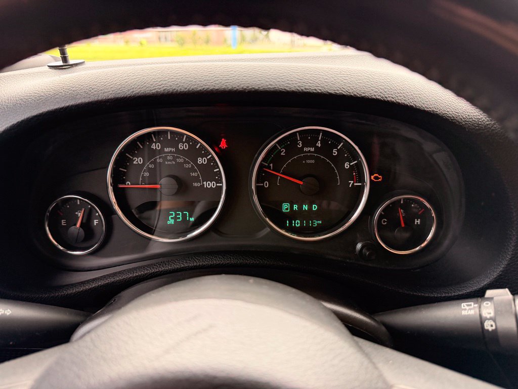 Used 2015 Jeep Wrangler Unlimited Sport w/ Quick Order Package 24S AWD/4WD image 17
