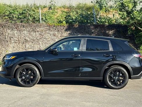 Certified 2024 Honda HR-V Sport image 8