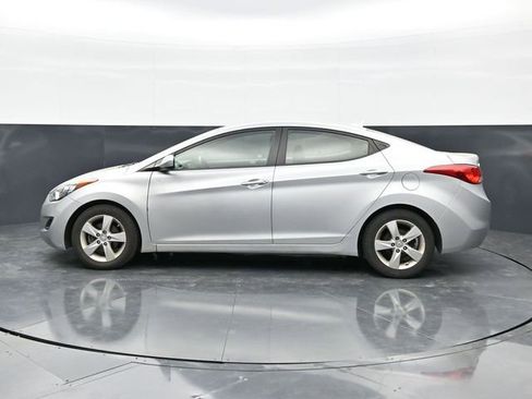 Used 2013 Hyundai Elantra GLS FWD image 4