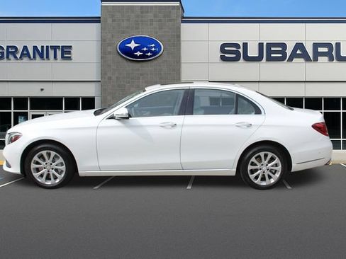 Used 2017 Mercedes-Benz E 300 4MATIC image 6