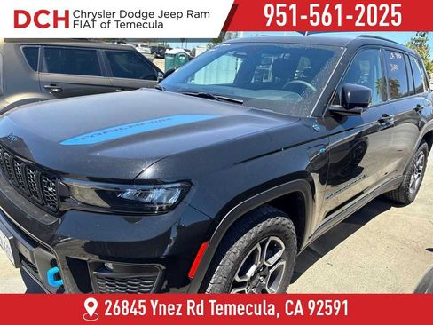 Used 2022 Jeep Grand Cherokee Trailhawk w/ Advanced Protech Group II AWD/4WD image 1