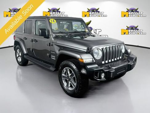 Used 2018 Jeep Wrangler Unlimited Sahara AWD/4WD image 3