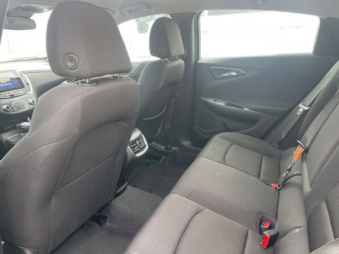 Used 2023 Chevrolet Malibu LT image 9