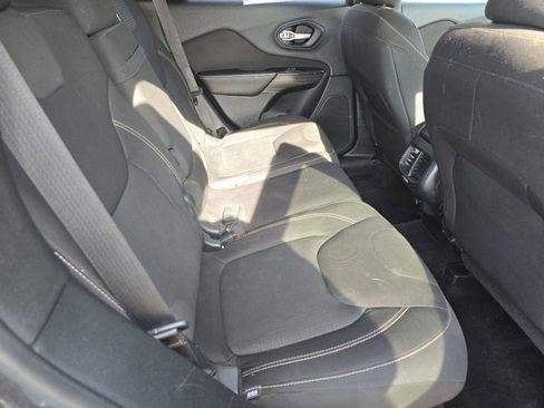 Used 2016 Jeep Cherokee Latitude w/ Safety/Convenience Group image 15