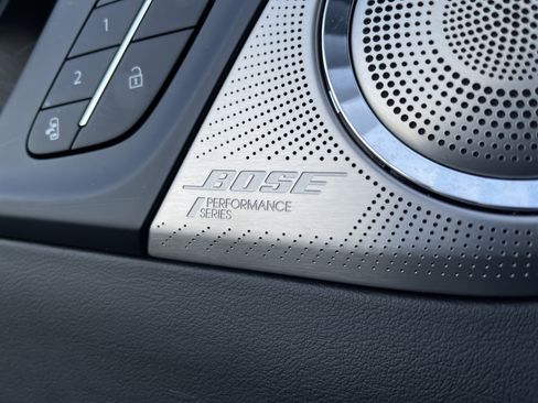 Used 2025 Buick Enclave Avenir image 16