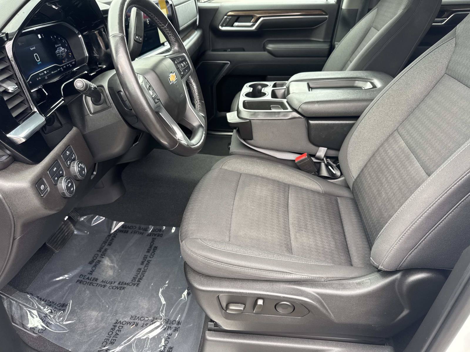 Used 2022 Chevrolet Silverado 1500 LT AWD/4WD image 22